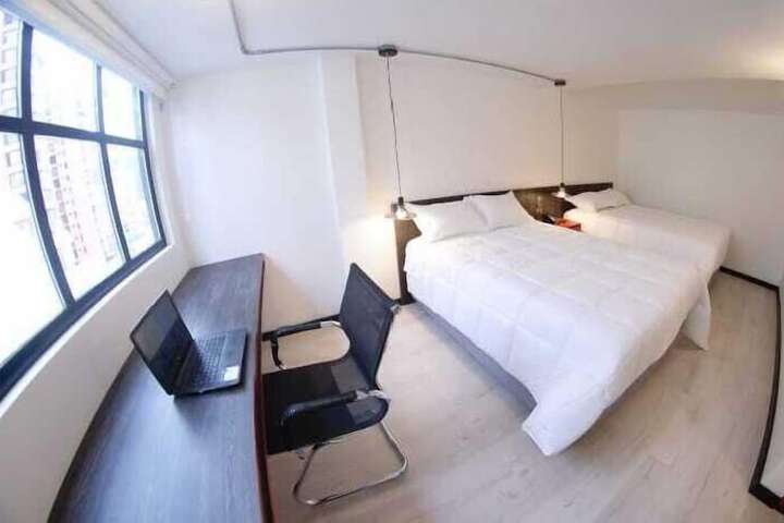 Room 15 of 21