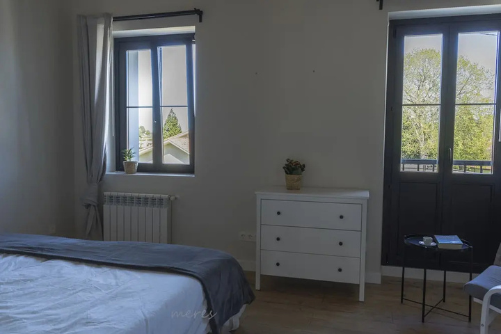 Room 6 of 15