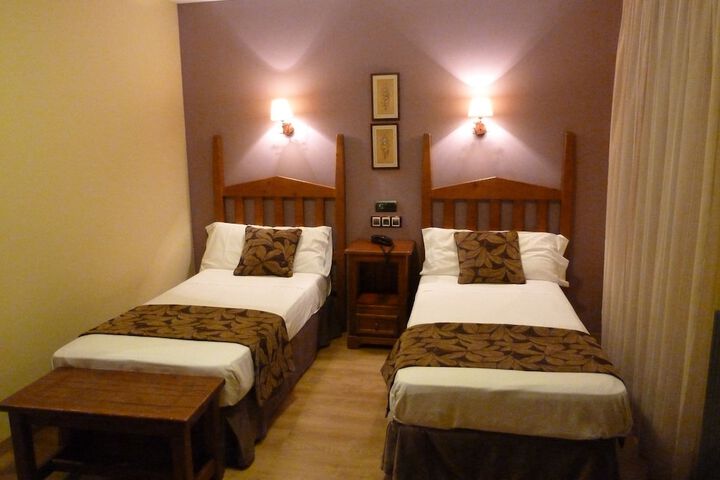 Room 7 of 31
