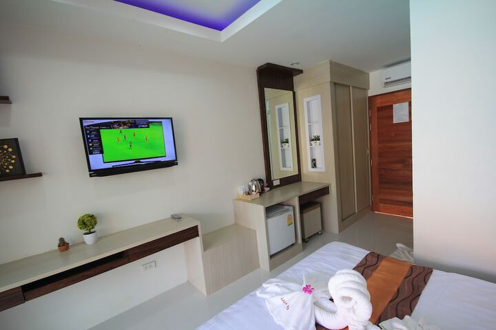 Room 8 of 52