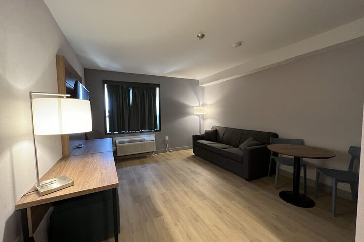 Room 10 of 26