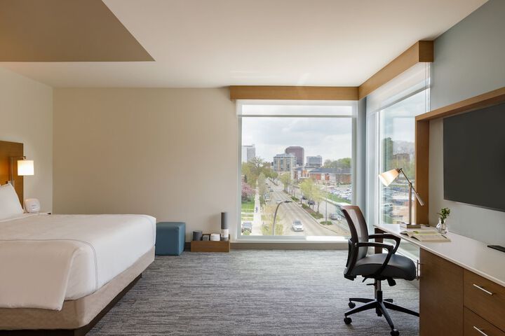 Standard | King Bed (25 of 28)