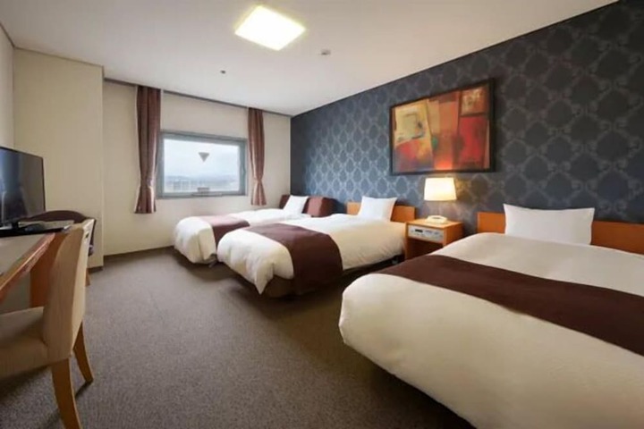 Room 15 of 38