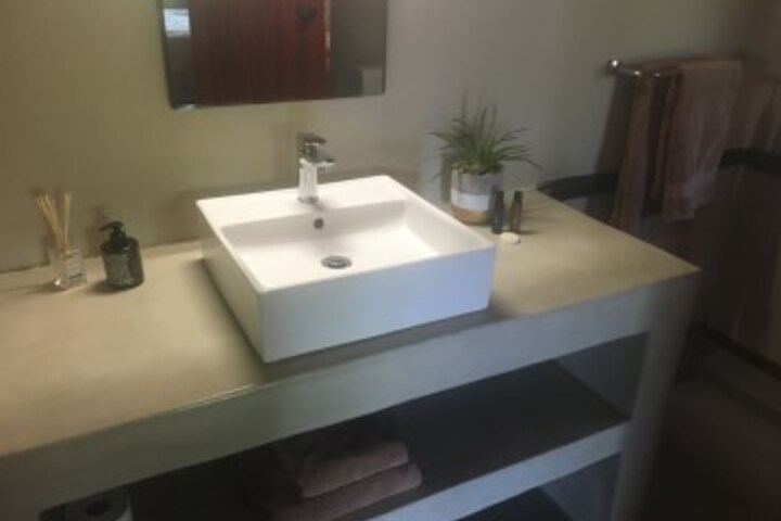 Room 13 of 35