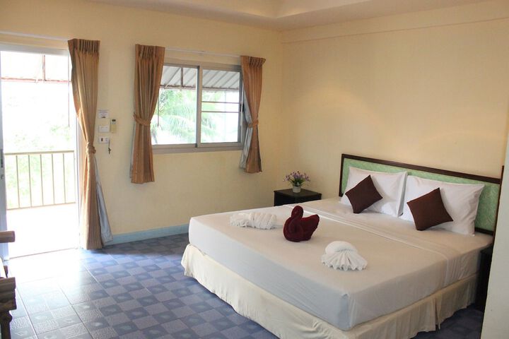 Room 18 of 49