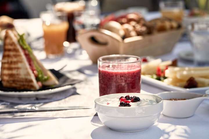 Breakfast/Coffee Service 92 of 131