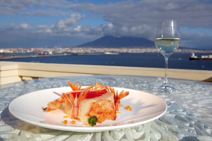 Dining 52 of 73