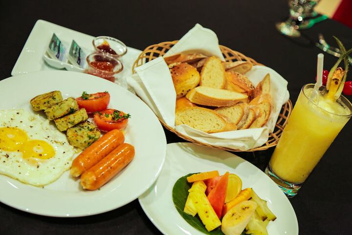 Breakfast/Coffee Service 40 of 54