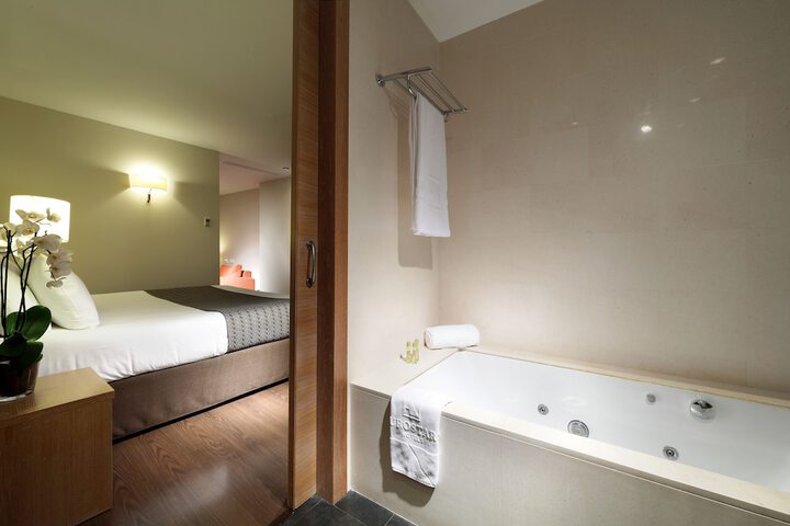 Room 10 of 79