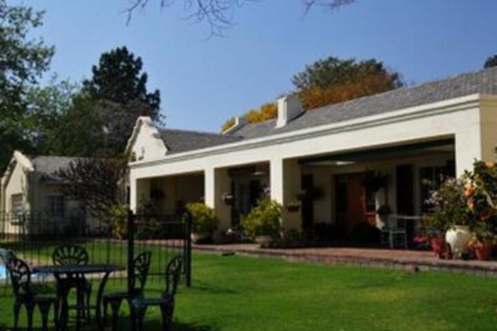 Cape Elegance in Bryanston