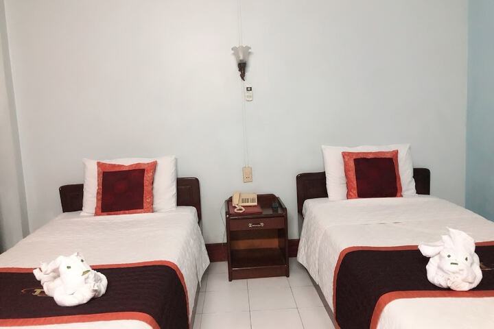 Room 17 of 30