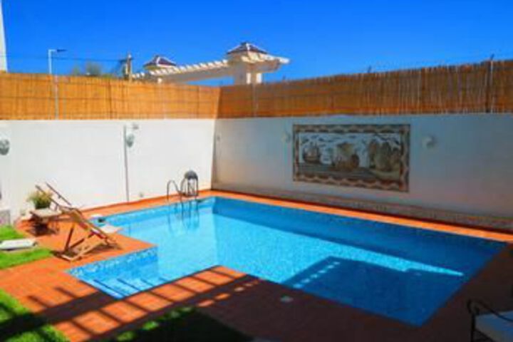 Pool 28 of 36