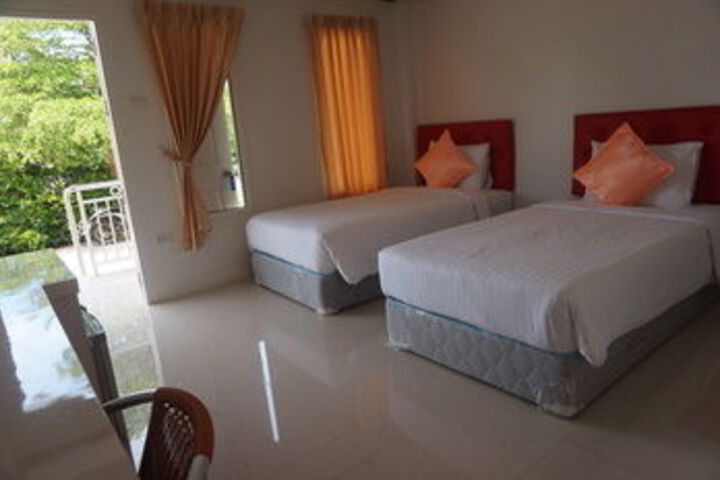 Room 15 of 22