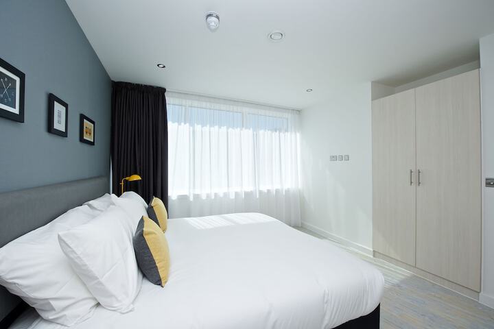 Room 4 of 39
