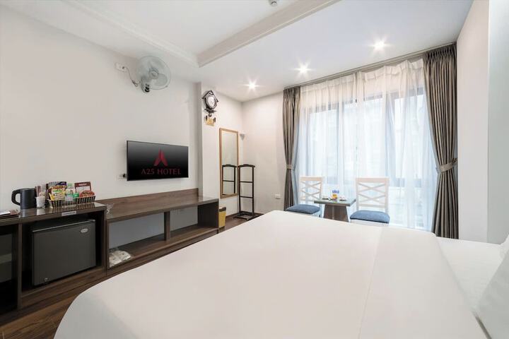 Room 11 of 23