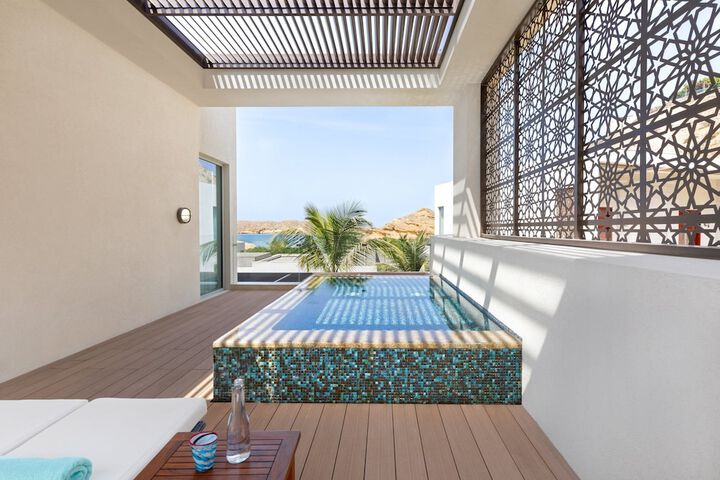 Pool 56 of 176
