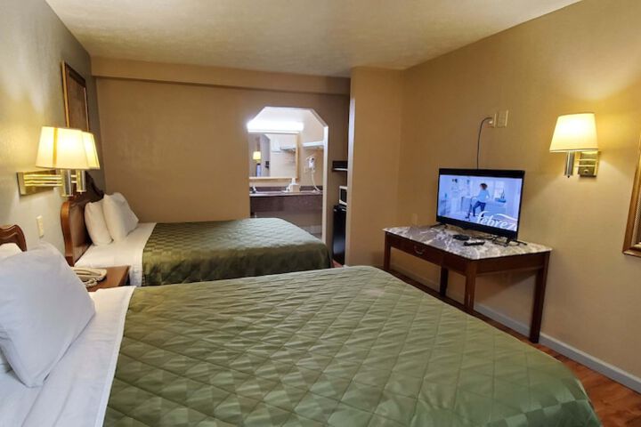 Double Room with 2 Double Beds (12 of 12)