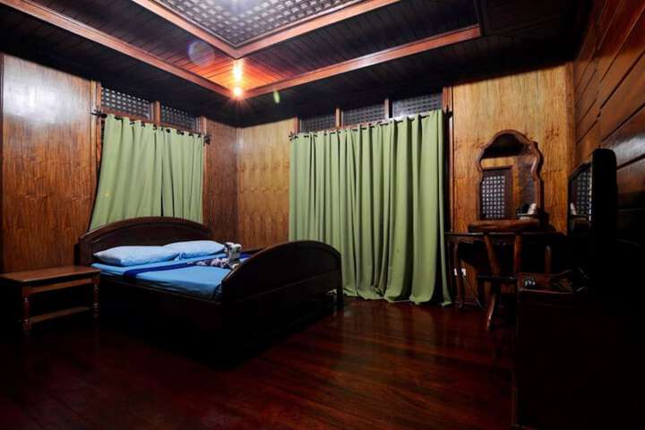 Room 5 of 27