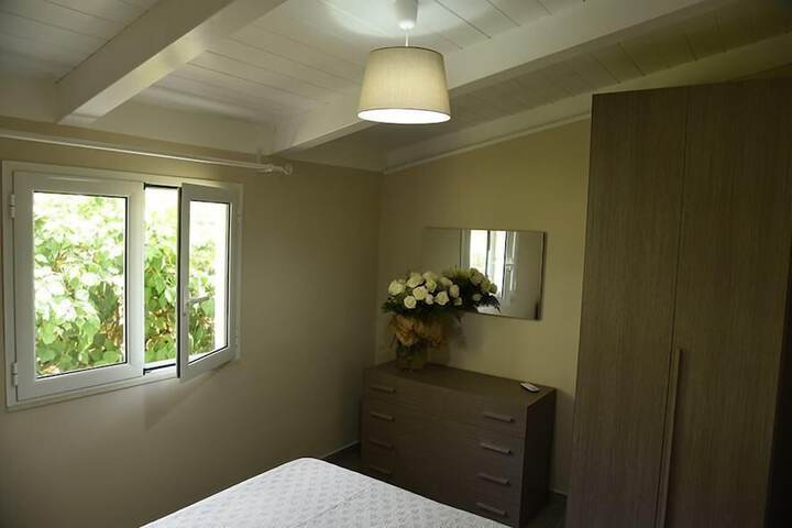 Room 25 of 46