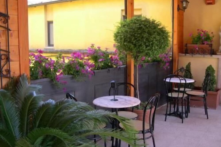 Terrace/Patio 24 of 49
