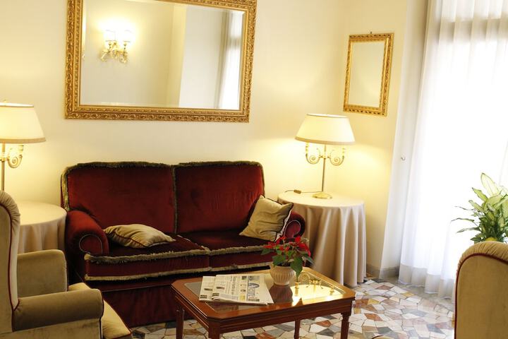 Guest Lobby