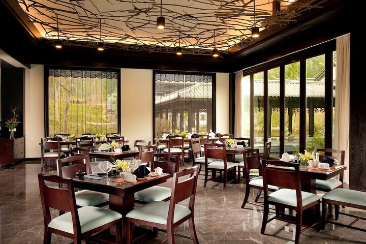 Dining 62 of 86