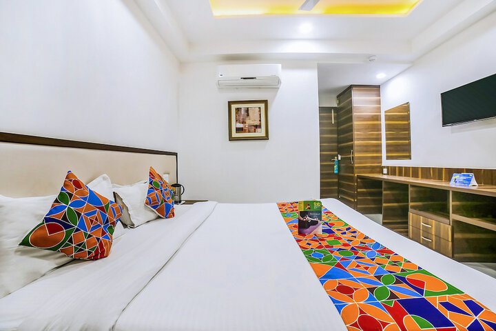 Room 14 of 34