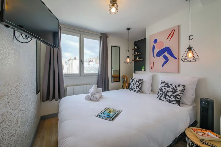 Room 27 of 71