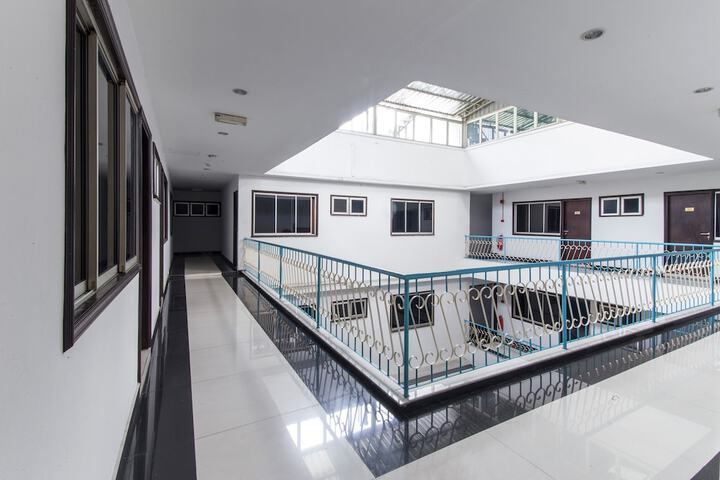 Ballroom/Hall 50 of 59