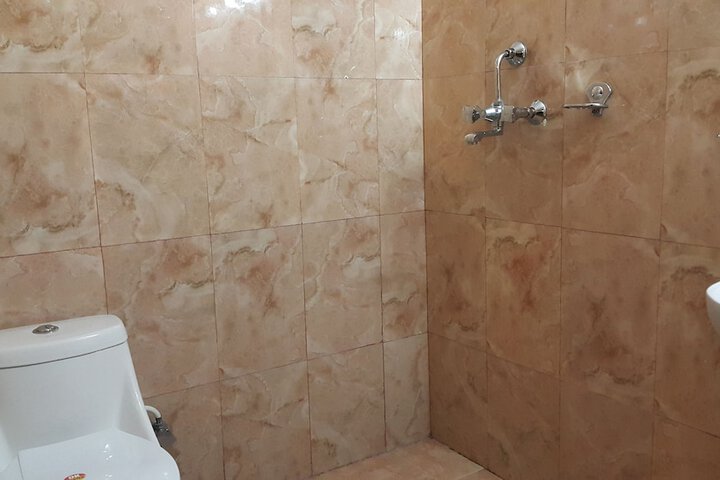 Room 25 of 41