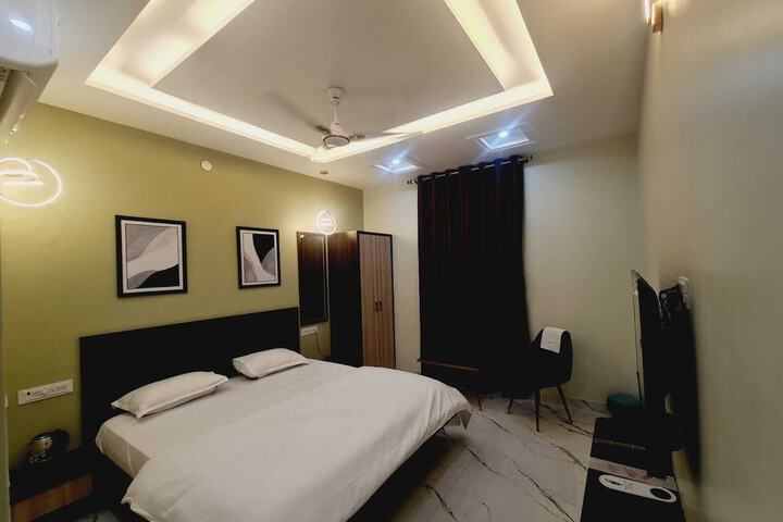 Room 26 of 39
