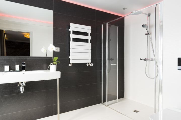 Clean Restrooms