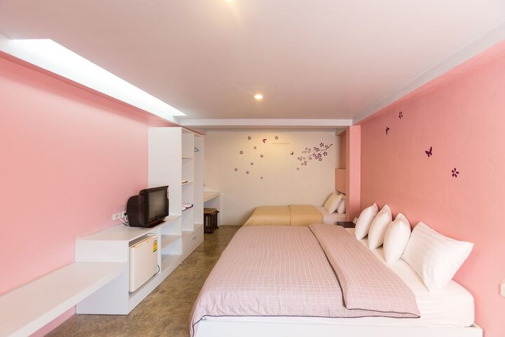 Room 7 of 36