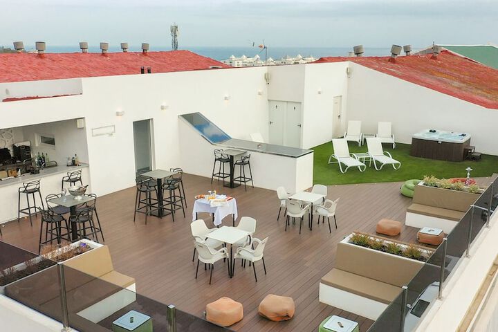 Terrace/Patio 32 of 68