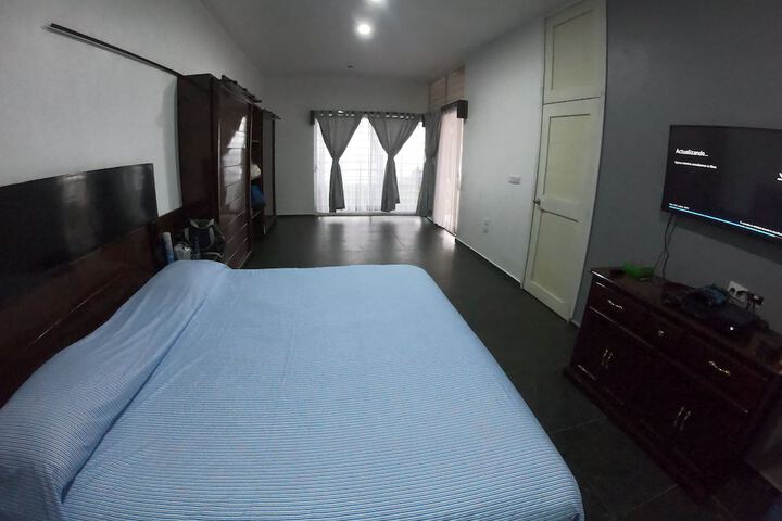 Room 4 of 89