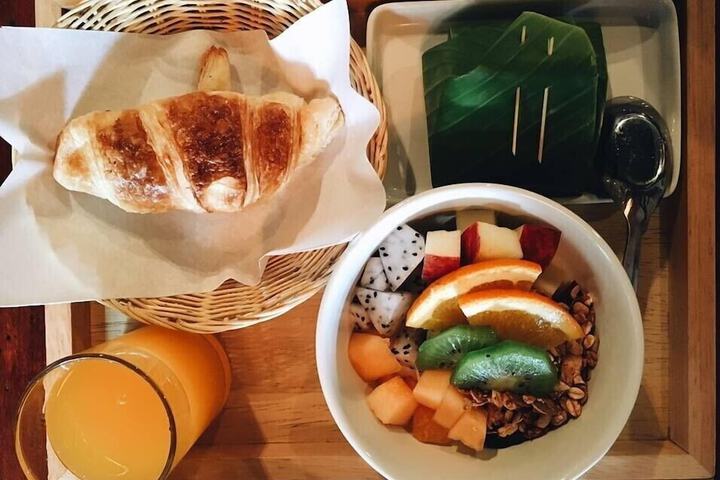 Breakfast/Coffee Service 85 of 100