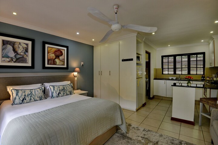 Room 16 of 128