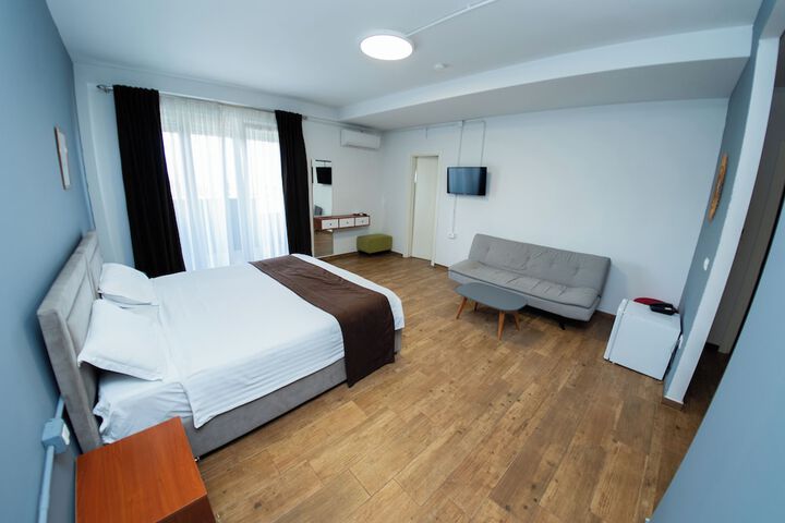 Room 58 of 90
