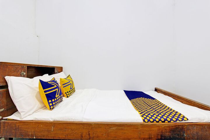 Room 14 of 27