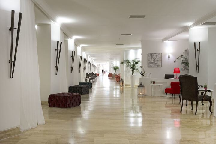 Hotel Interior 9 of 67
