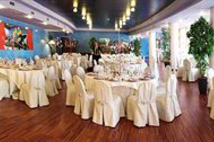 Ballroom/Hall 3 of 32