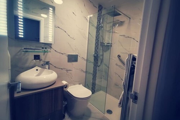 Photo 9