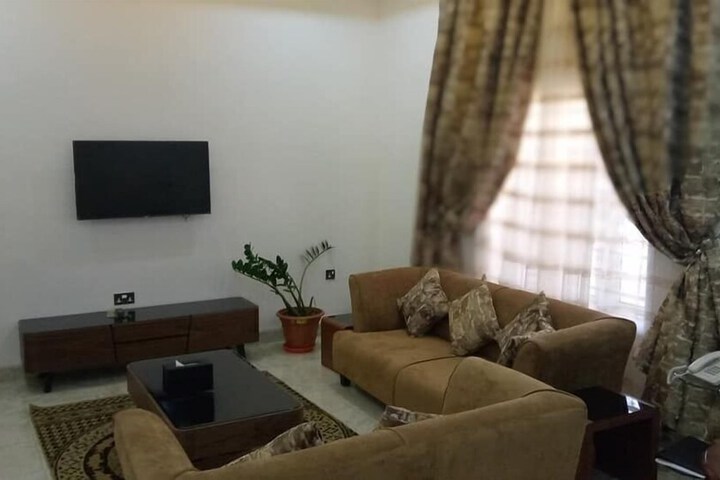 Room 4 of 20