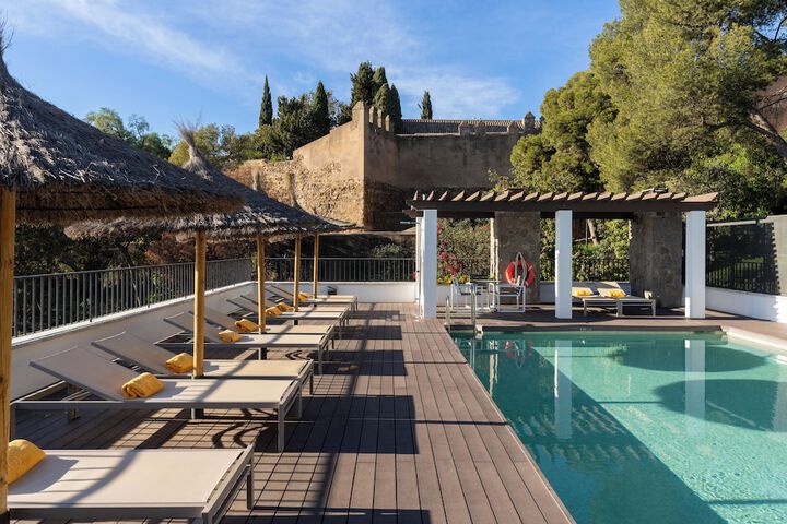 Pool Hotel