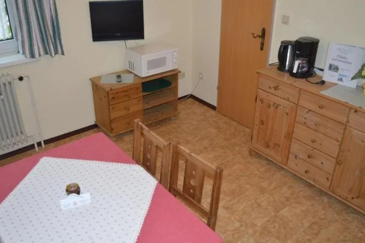 Room 4 of 21