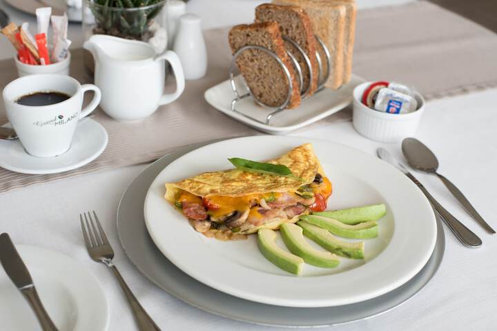 Breakfast/Coffee Service 21 of 40