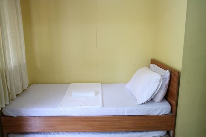 Room 5 of 42