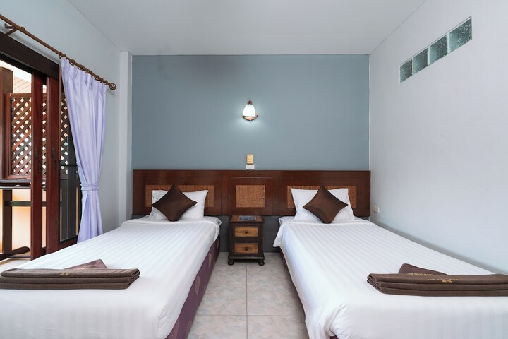 Room 9 of 47