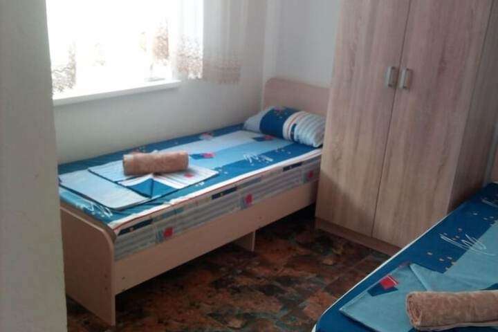 Room 17 of 29