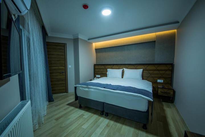 Room 19 of 48